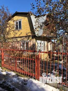 Дом 32м&sup2;, 2-этажный, участок 4 сот.  