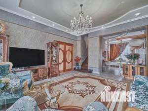 Коттедж 408м², 3-этажный, участок 6 сот.  