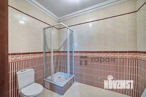 Коттедж 820м², 4-этажный, участок 21 сот.  