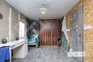 Дом 63м&sup2;, 2-этажный, участок 5 сот.  