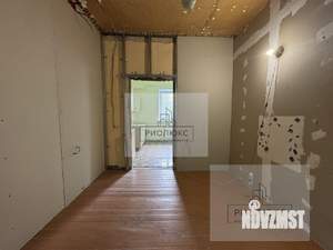 Дом 320м&sup2;, 2-этажный, участок 7 сот.  