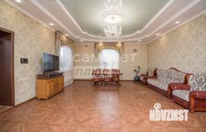 Дом 450м&sup2;, 3-этажный, участок 6 сот.  