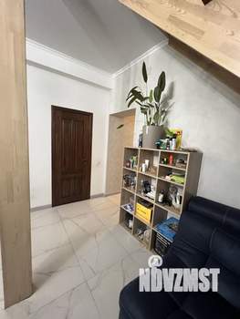 Коттедж 320м&sup2;, 2-этажный, участок 11 сот.  