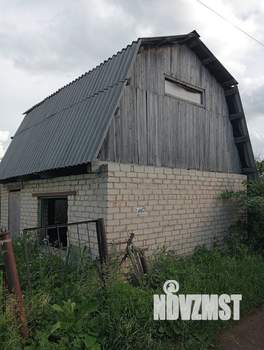 Дом 30м&sup2;, 2-этажный, участок 4 сот.  