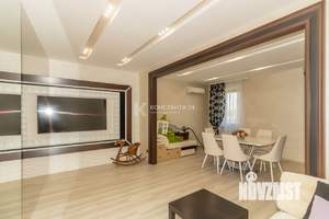 Дом 530м&sup2;, 2-этажный, участок 784 сот.  