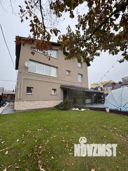 Коттедж 307м&sup2;, 3-этажный, участок 6 сот.  