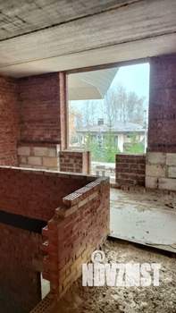 Коттедж 412м&sup2;, 3-этажный, участок 8 сот.  