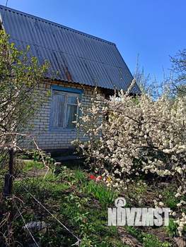 Дом 30м&sup2;, 2-этажный, участок 5 сот.  