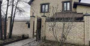 Дом 246м², 2-этажный, участок 8 сот.  