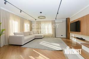 Таунхаус 200м², 3-этажный, участок 2 сот.  