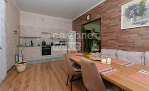 Дом 238м&sup2;, 3-этажный, участок 6 сот.  