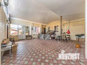 Коттедж 811м&sup2;, 3-этажный, участок 37 сот.  