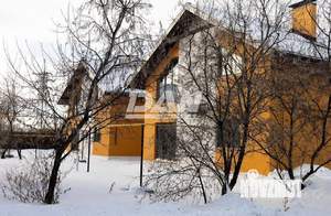 Дом 150м&sup2;, 2-этажный, участок 6 сот.  