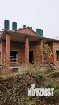 Коттедж 412м&sup2;, 3-этажный, участок 8 сот.  