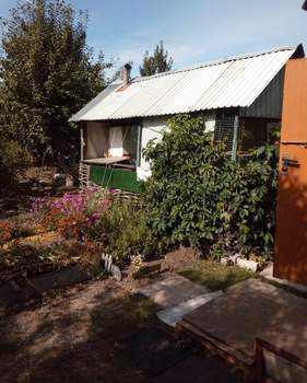 Дом 35м&sup2;, 2-этажный, участок 4 сот.  