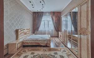 Дом 410м², 3-этажный, участок 6 сот.  