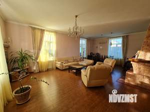 Дом 297м², 2-этажный, участок 9 сот.  