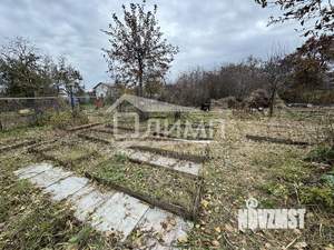 Дом 30м², 2-этажный, участок 6 сот.  