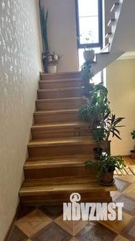 Коттедж 442м&sup2;, 3-этажный, участок 6 сот.  