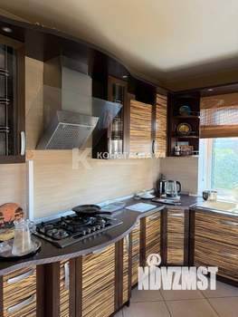 Дом 269м², 2-этажный, участок 13 сот.  