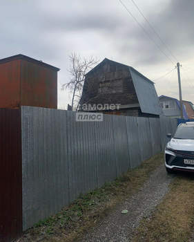 Дом 18м², 2-этажный, участок 4 сот.  