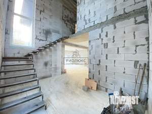 Дом 203м², 2-этажный, участок 5 сот.  