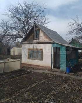 Дом 12м&sup2;, 2-этажный, участок 5 сот.  