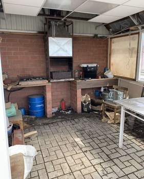 Дом 305м&sup2;, 3-этажный, участок 12 сот.  