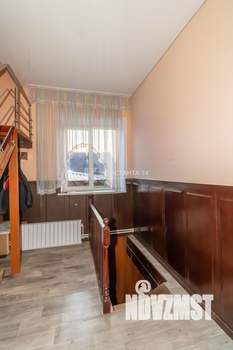 Дом 450м&sup2;, 3-этажный, участок 570 сот.  