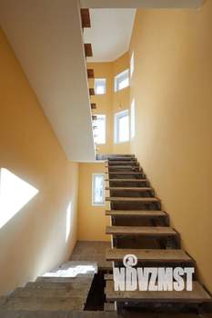 Дом 451м&sup2;, 3-этажный, участок 12 сот.  