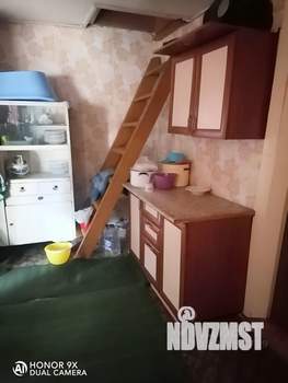 Дом 60м&sup2;, 2-этажный, участок 5 сот.  