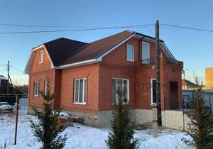 Дом 250м&sup2;, 2-этажный, участок 3 сот.  