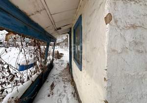 Дом 9м&sup2;, 2-этажный, участок 4 сот.  