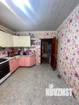 Дом 219м², 2-этажный, участок 9 сот.  