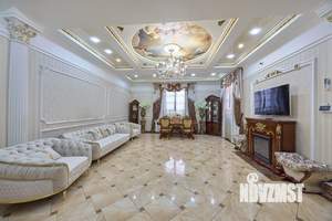 Коттедж 600м&sup2;, 3-этажный, участок 10 сот.  