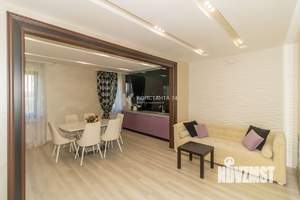 Дом 530м&sup2;, 2-этажный, участок 784 сот.  