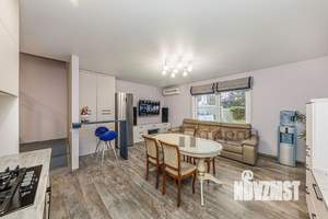 Дом 132м&sup2;, 2-этажный, участок 3 сот.  