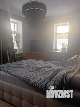 Дом 80м&sup2;, 2-этажный, участок 5 сот.  