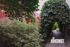 Коттедж 583м², 2-этажный, участок 9 сот.  