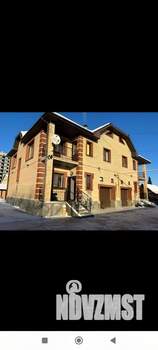 Коттедж 320м&sup2;, 2-этажный, участок 11 сот.  