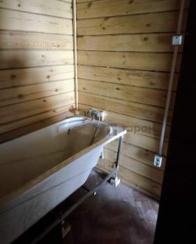 Дом 61м&sup2;, 2-этажный, участок 3 сот.  