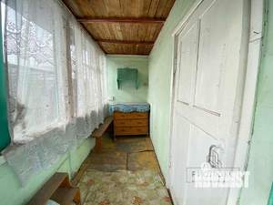 Дом 12м&sup2;, 2-этажный, участок 6 сот.  