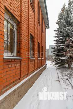 Дом 370м&sup2;, 3-этажный, участок 12 сот.  