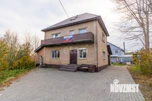Дом 180м², 3-этажный, участок 9 сот.  