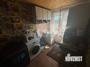 Дом 50м&sup2;, 2-этажный, участок 6 сот.  