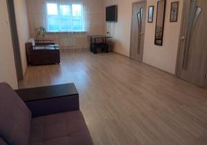 Дом 240м&sup2;, 2-этажный, участок 4 сот.  