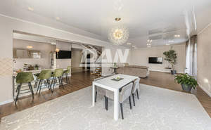 Дом 350м&sup2;, 2-этажный, участок 15 сот.  