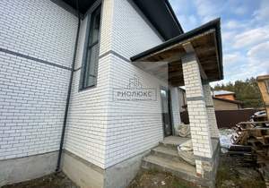 Дом 203м&sup2;, 2-этажный, участок 5 сот.  