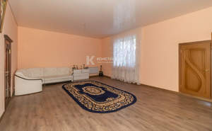 Дом 450м&sup2;, 3-этажный, участок 570 сот.  