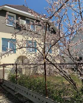 Дом 305м&sup2;, 3-этажный, участок 12 сот.  